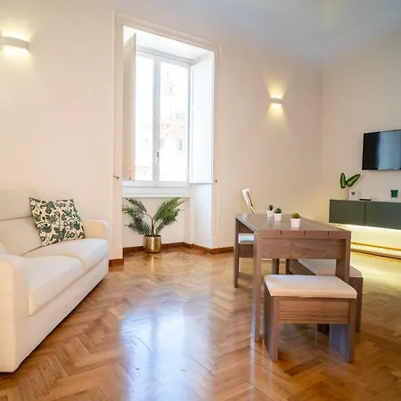 Cathedral Apartment *