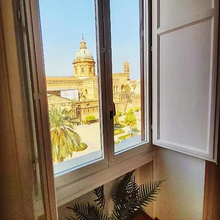 Apartment Cathedral Palermo